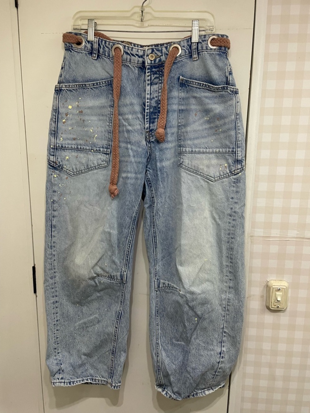 Free People We The Free Moxie Pull-On Barrel Jeans Size 29 Light Wash Denim